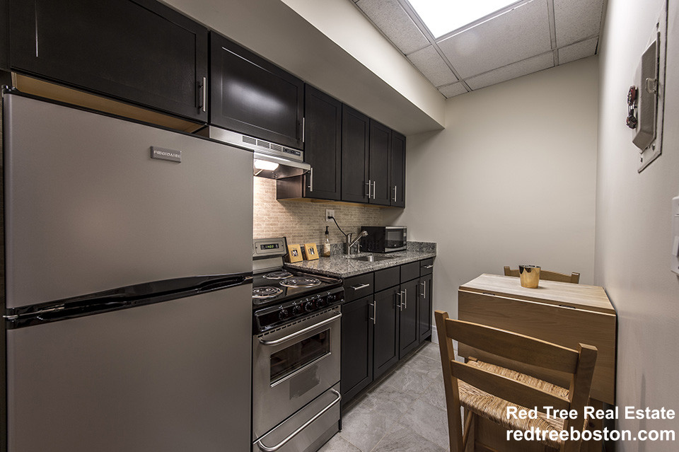 62 Boylston St, Midtown