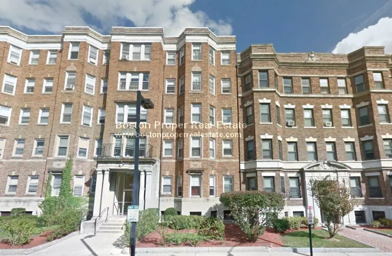 231 Park Dr, Fenway