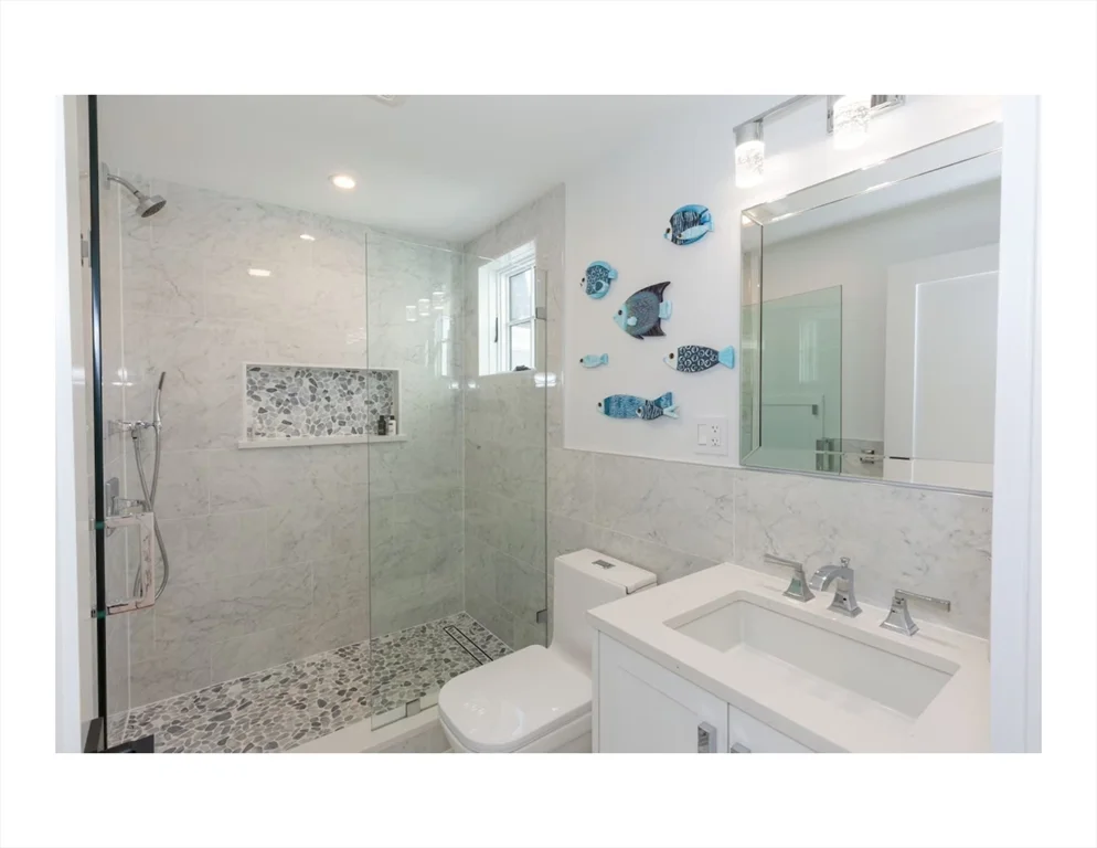 153 Bayside Rd, Quincy