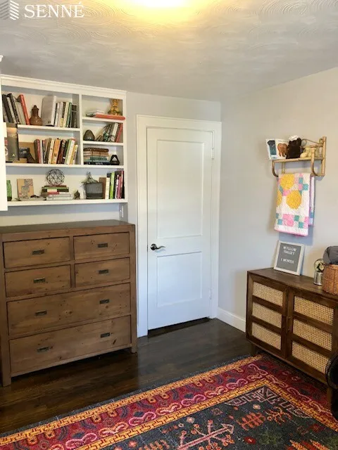 50 Aldrich Rd, Downtown