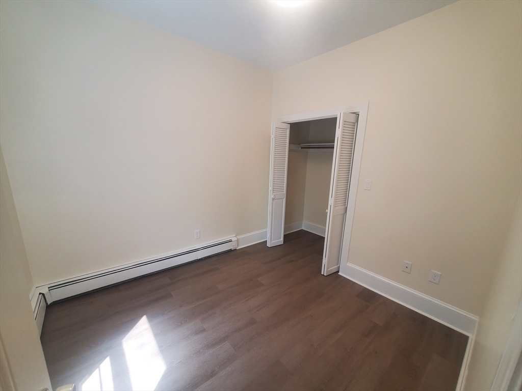 586 Freeport, Dorchester