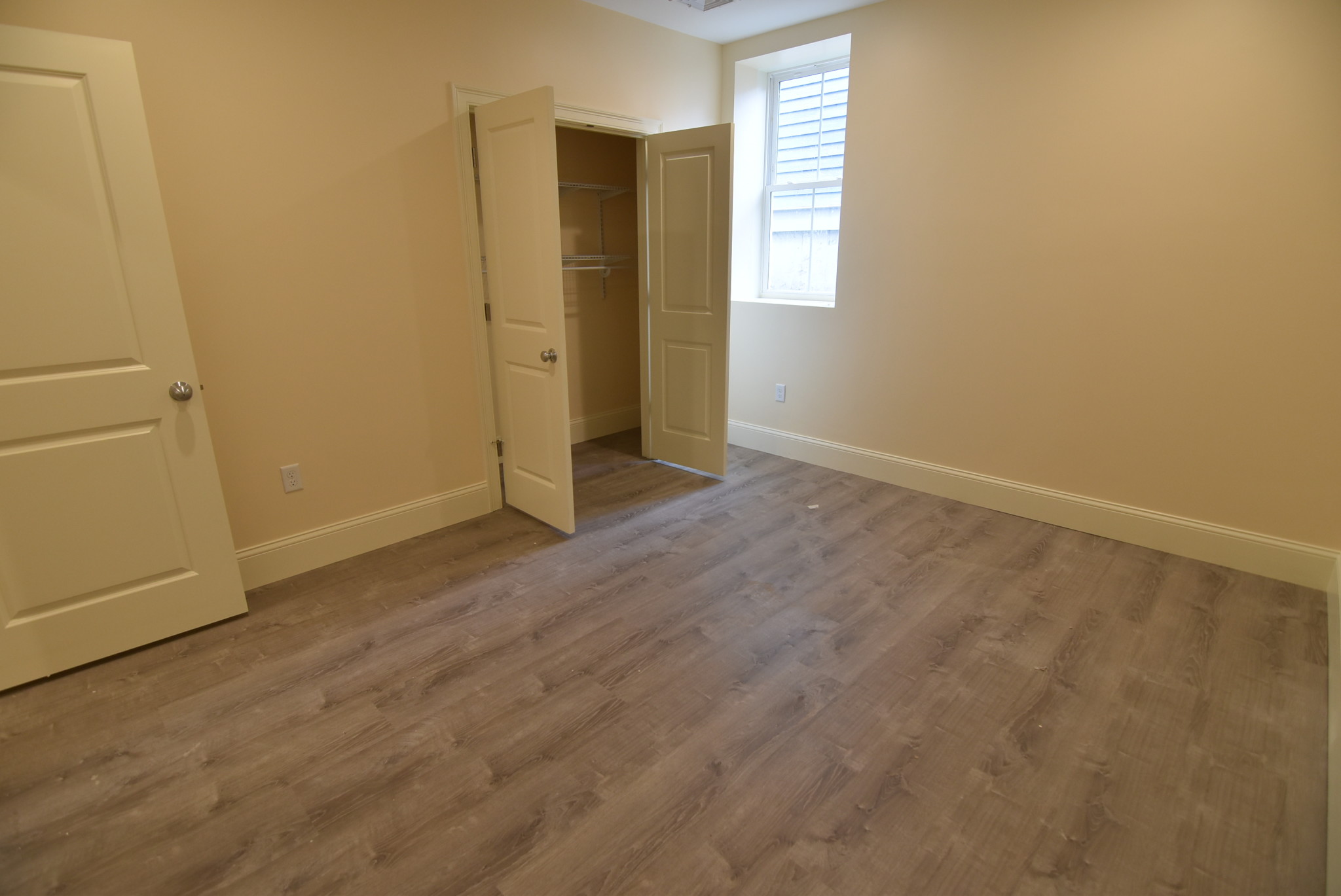 7B Sparhawk, Brighton