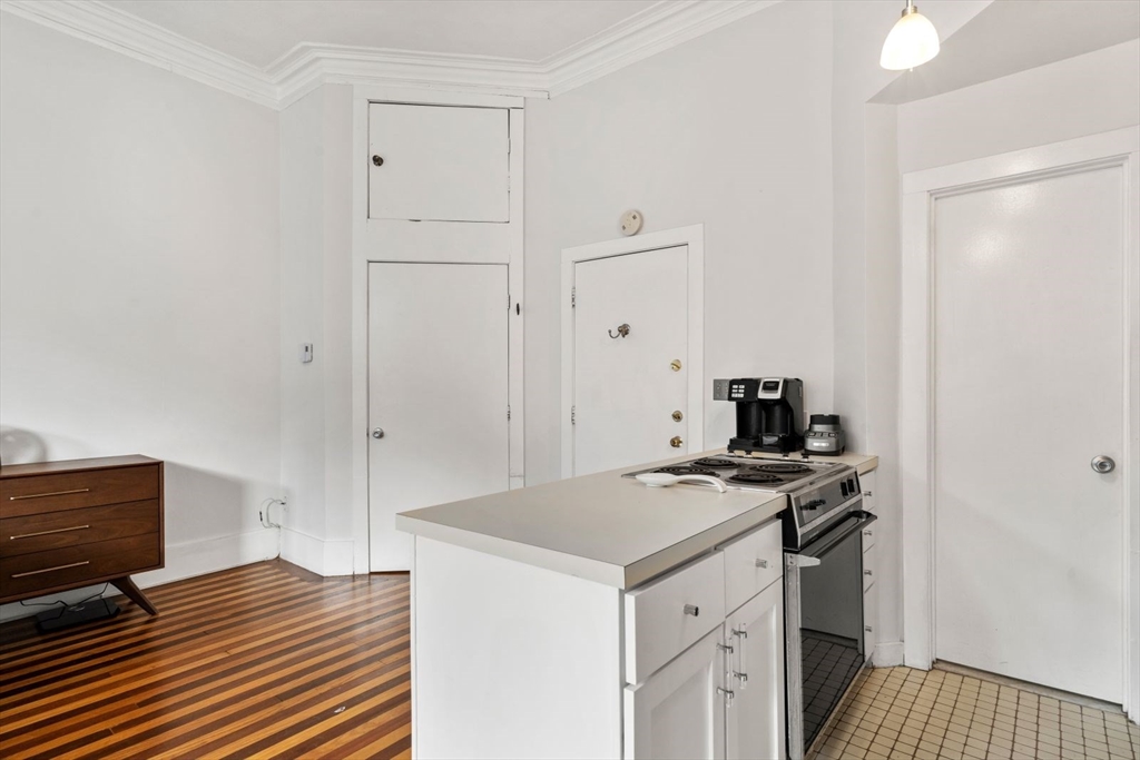 389 Beacon St, Back Bay