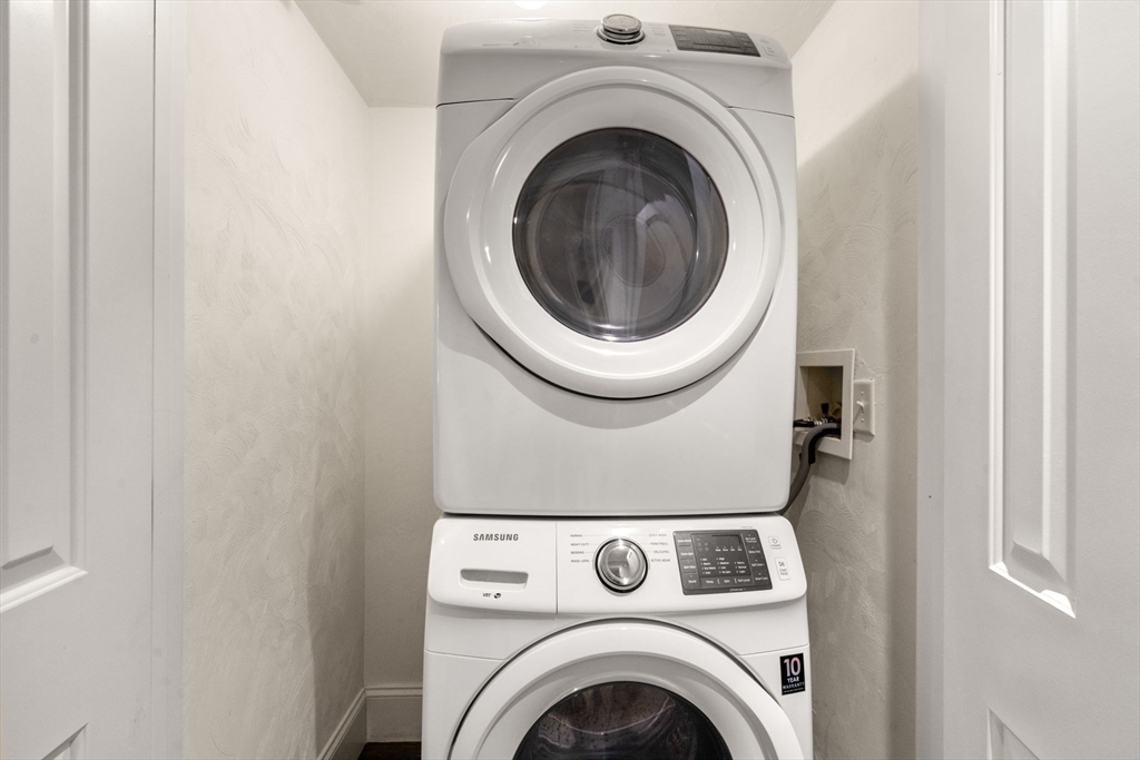 215 Athens St, South Boston