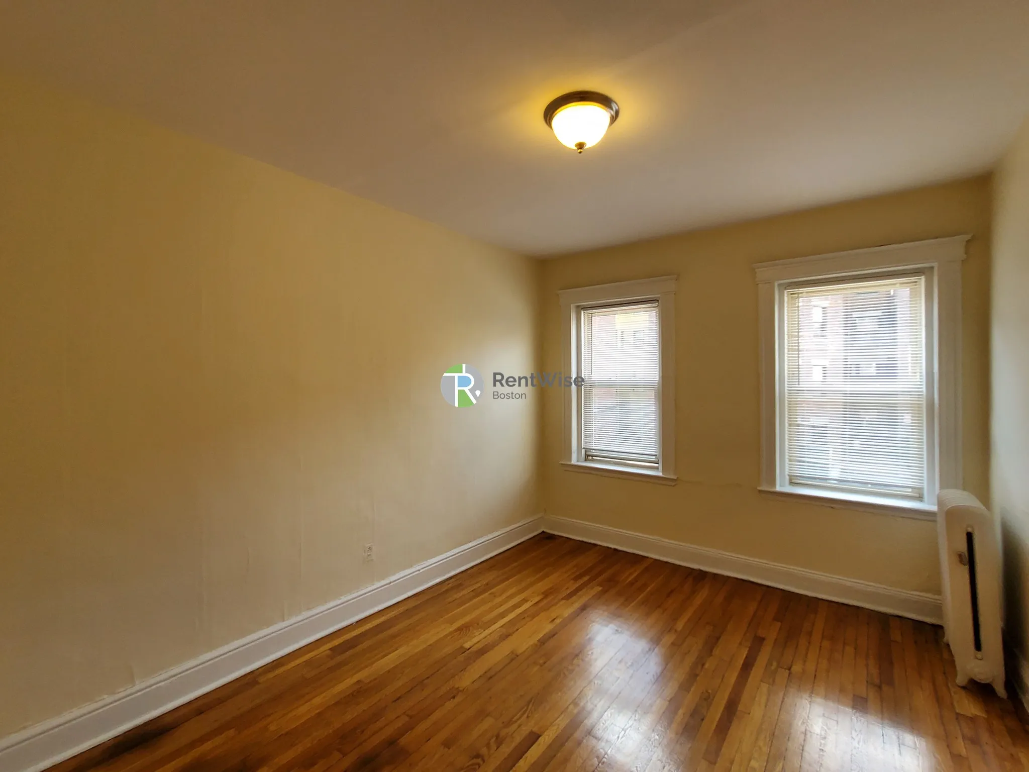 25 Queensberry St, Fenway
