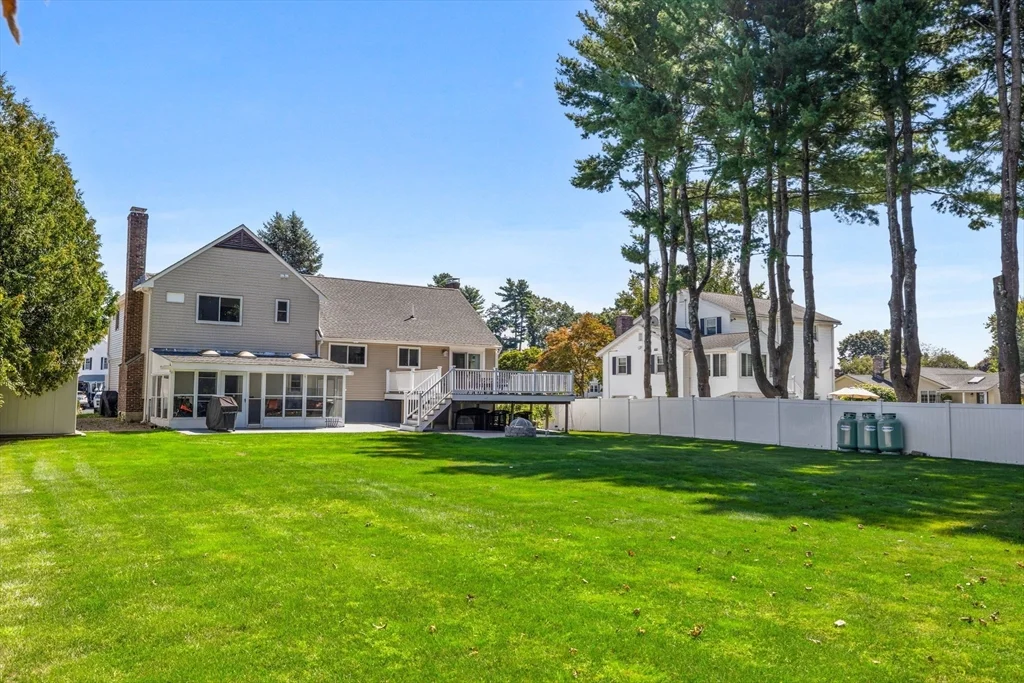 46 Juniper Dr, Saugus