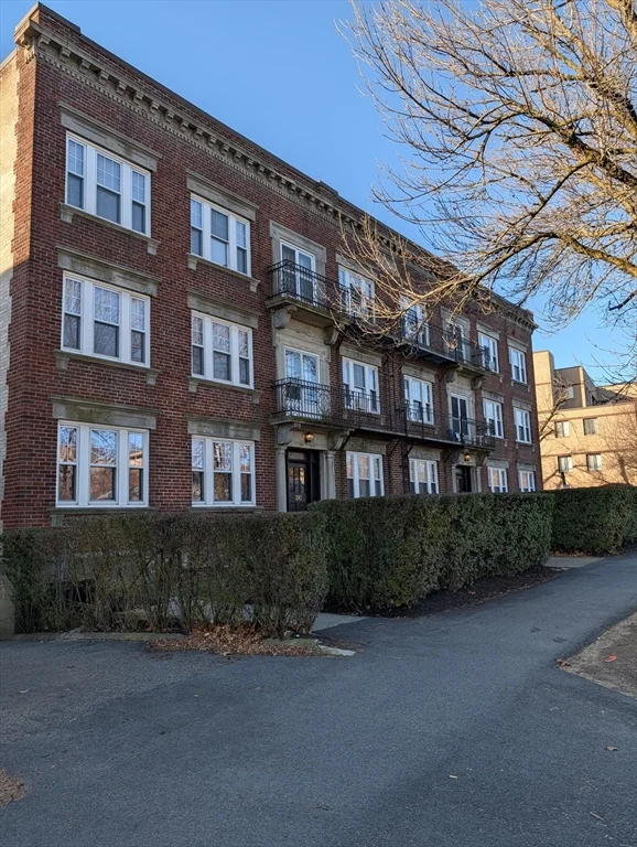 390 Fellsway West, North Medford