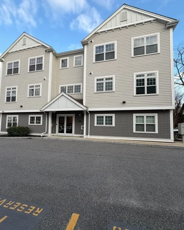 11 Alder, Waltham