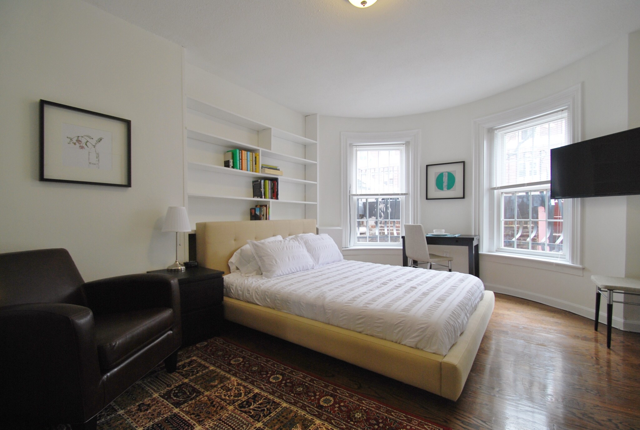 538 East Broadway, South Boston