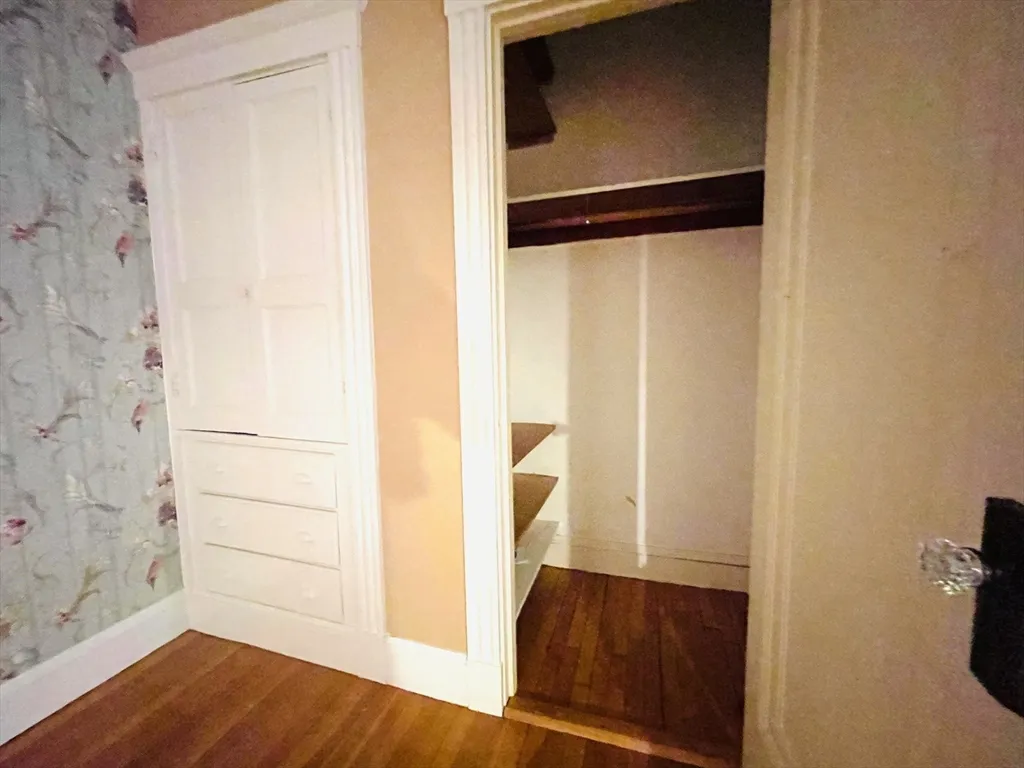 1988 Commonwealth Ave, Brighton