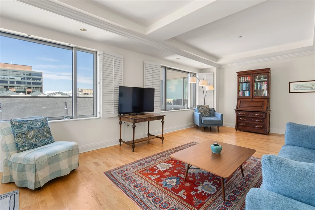 1 Huntington Ave, Back Bay