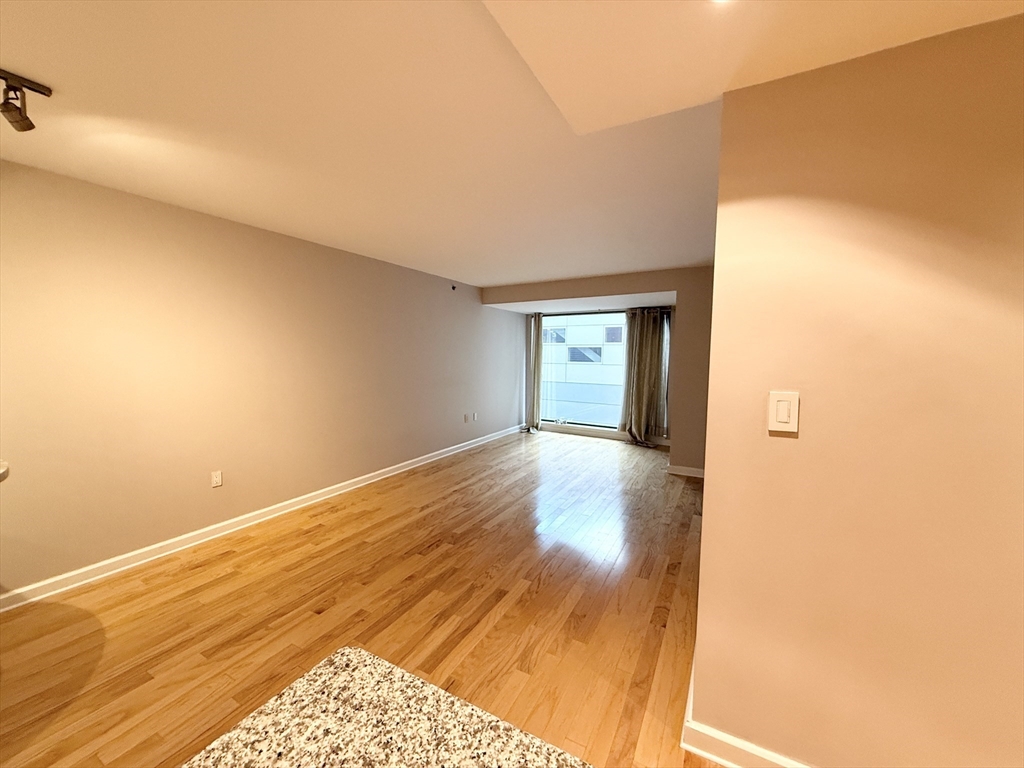 165 Tremont St, Midtown