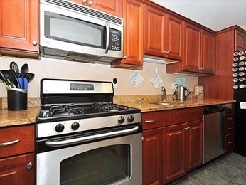 2440 Massachusetts Ave, North Cambridge