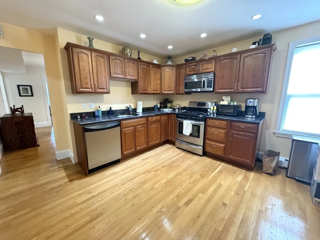 24 Madison Ave, North Cambridge