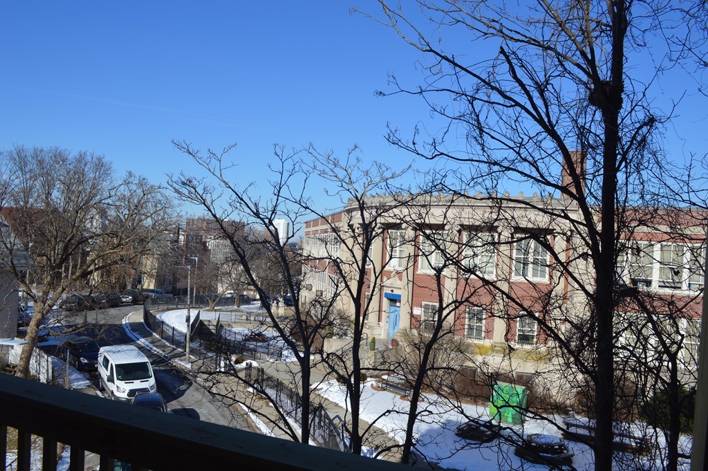 20 Winthrop St, Roxbury