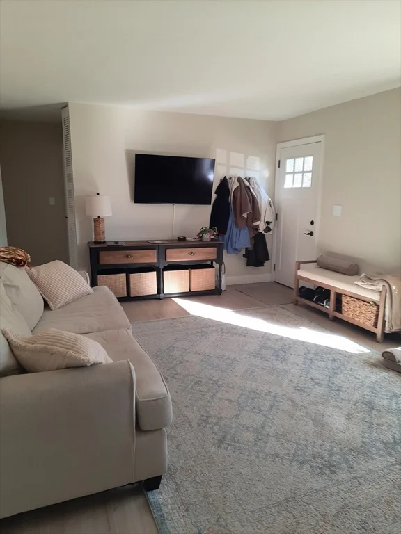 21 Anderson Dr, Marshfield