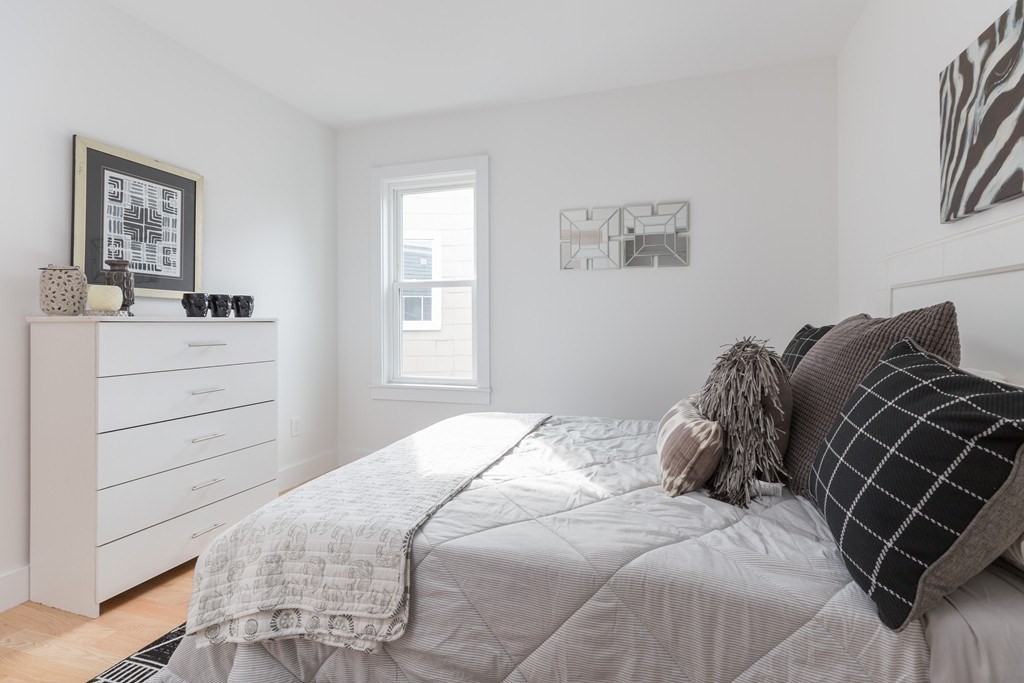 112 King, Dorchester