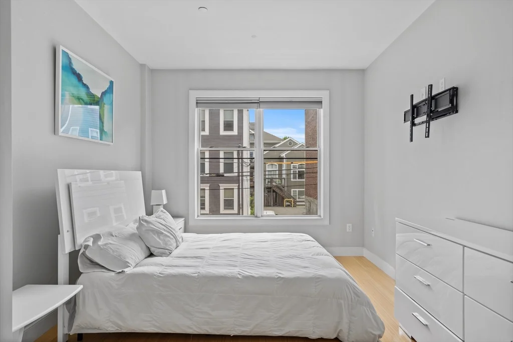152 Old Colony, South Boston