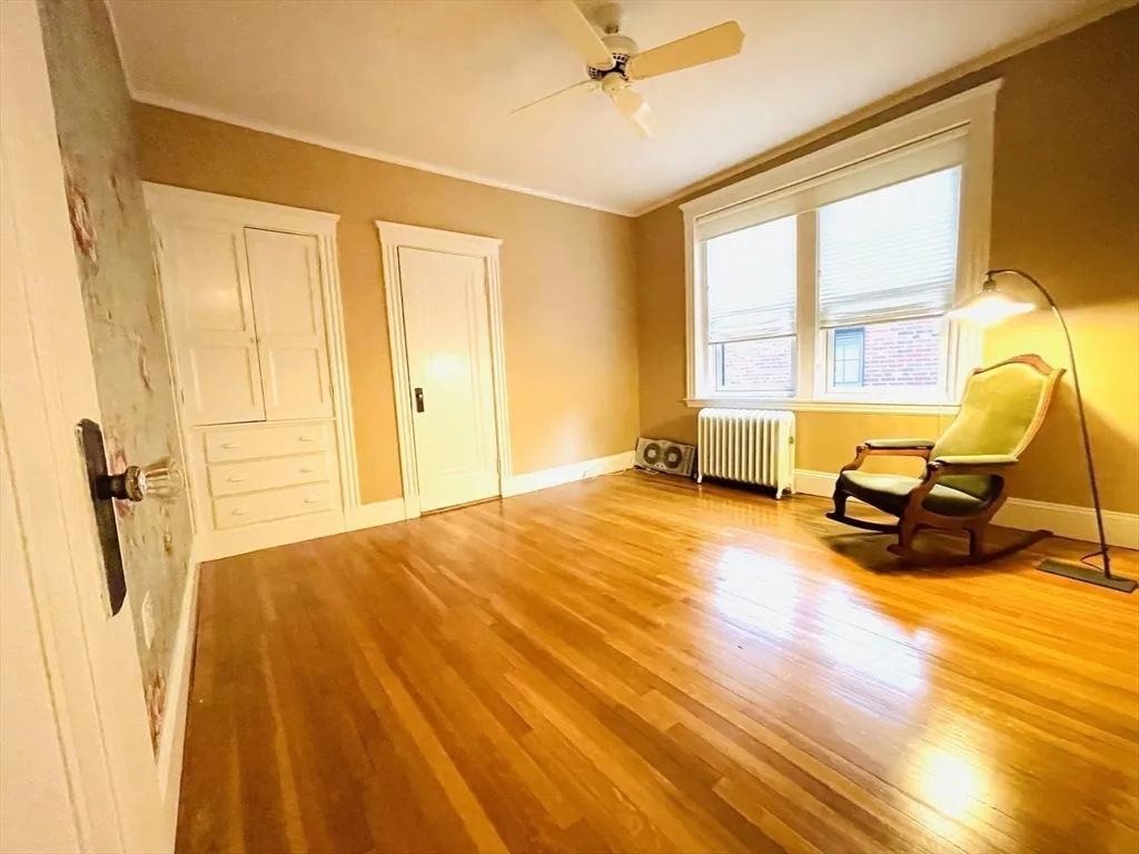 1988 Commonwealth Ave, Brighton