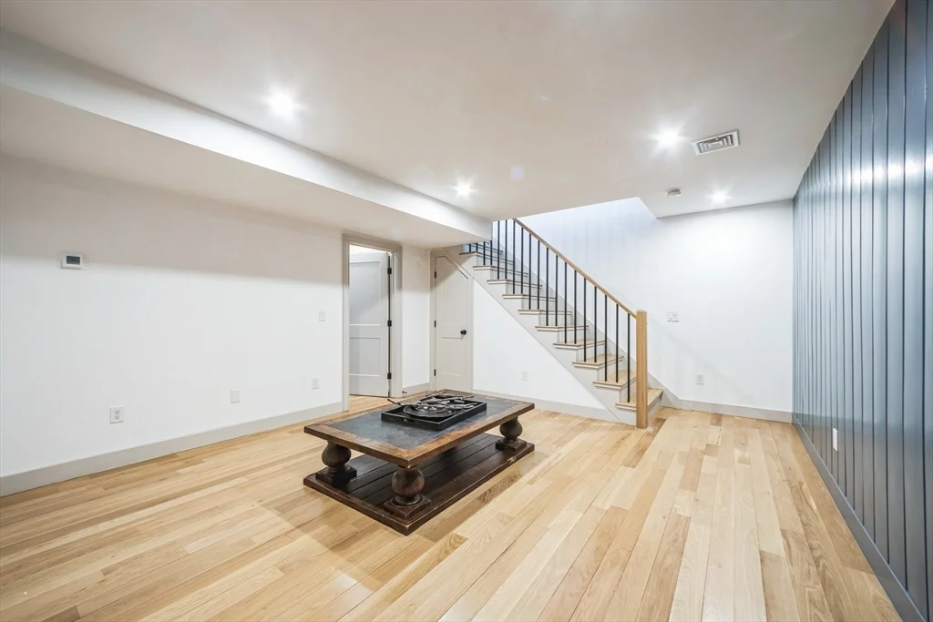 20 Fairmont St, Cambridgeport