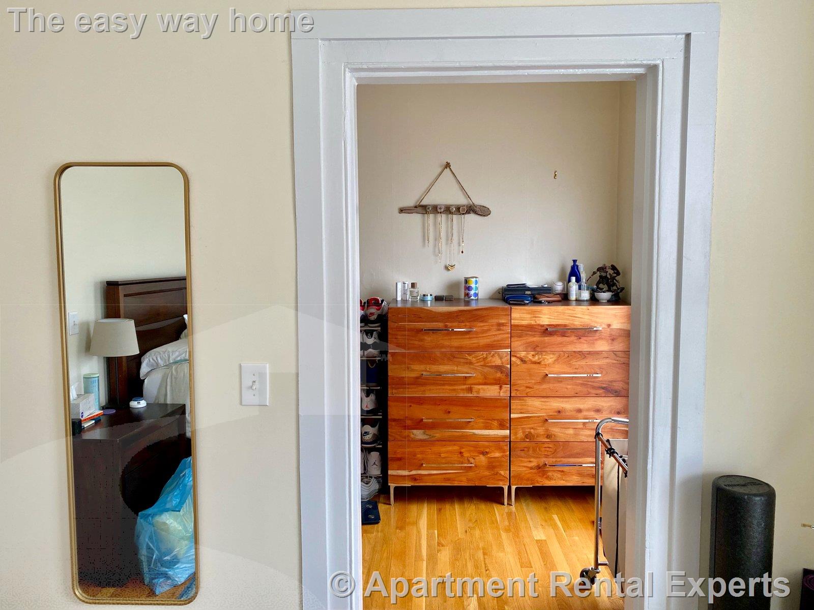 14 Rockland Pl, Malden Center