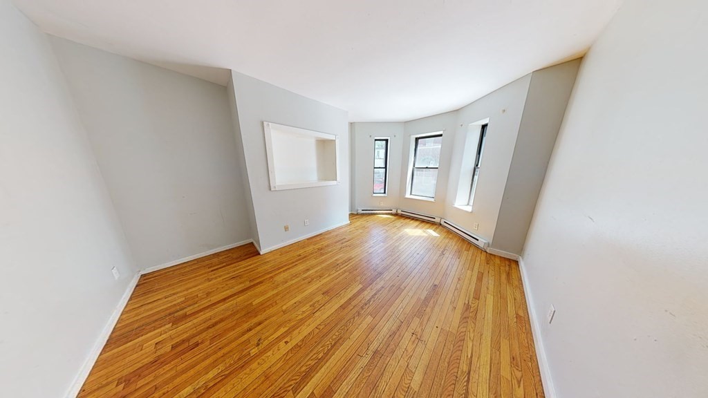 2 Moreland St, Roxbury