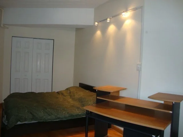 12 Stoneholm, Fenway