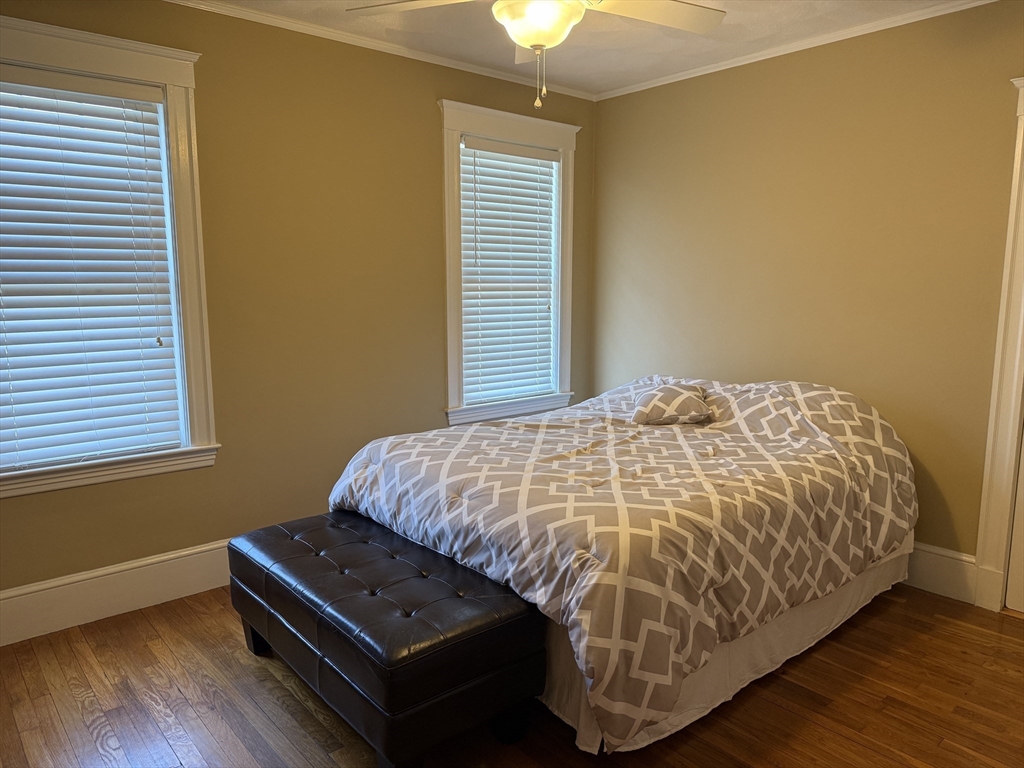 57 W Milton, Hyde Park