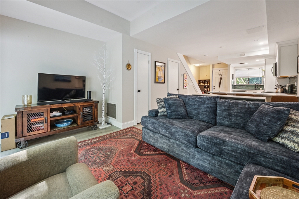 330 Sterling St, West Boylston