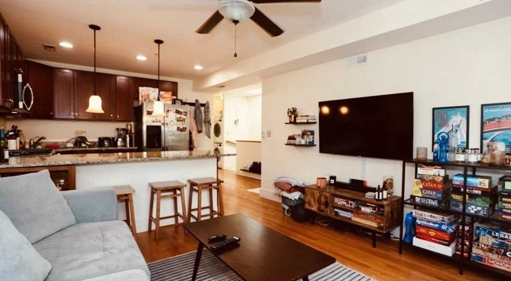 21 Highland Park Ave, Roxbury