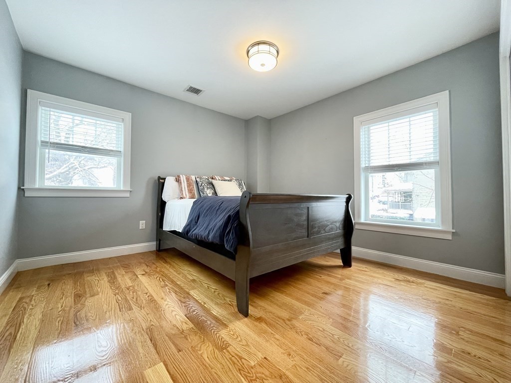 148 Pearl Ave, Revere