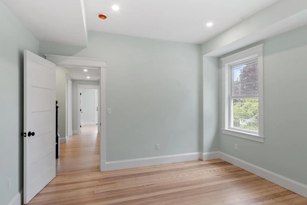 61 Warren St, West Medford