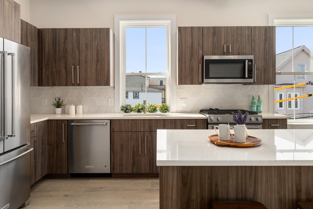 24 Rush St, East Somerville