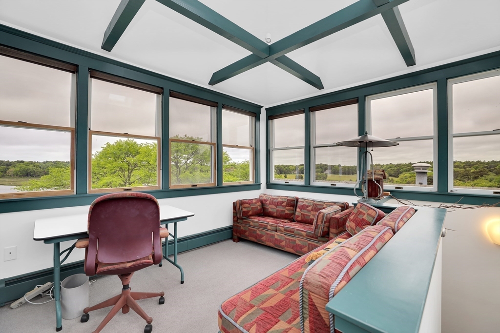 17 Bourne Point Rd, Wareham