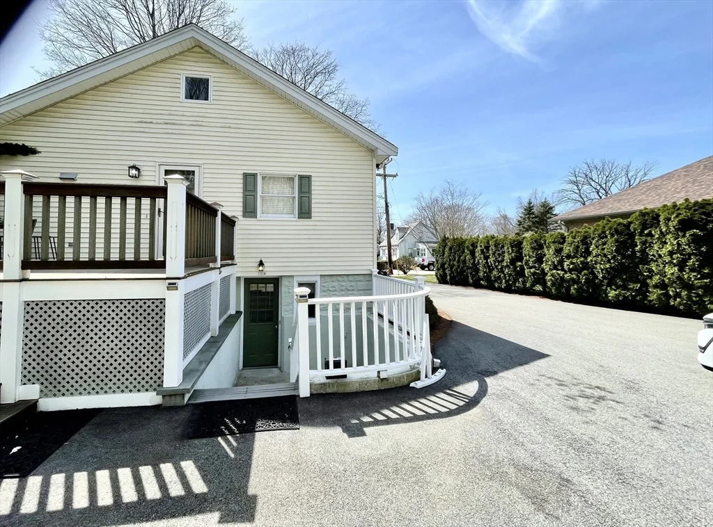 73 Benefit, Mansfield