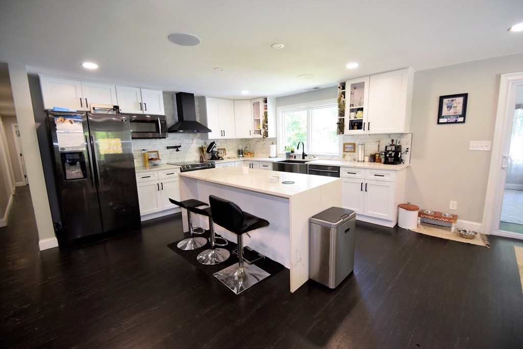 479 Westfield St, Precinct One/Upper Dedham