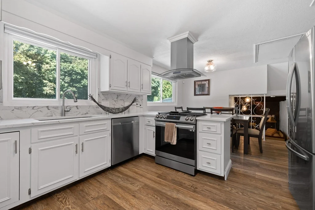 46 Juniper Dr, Saugus