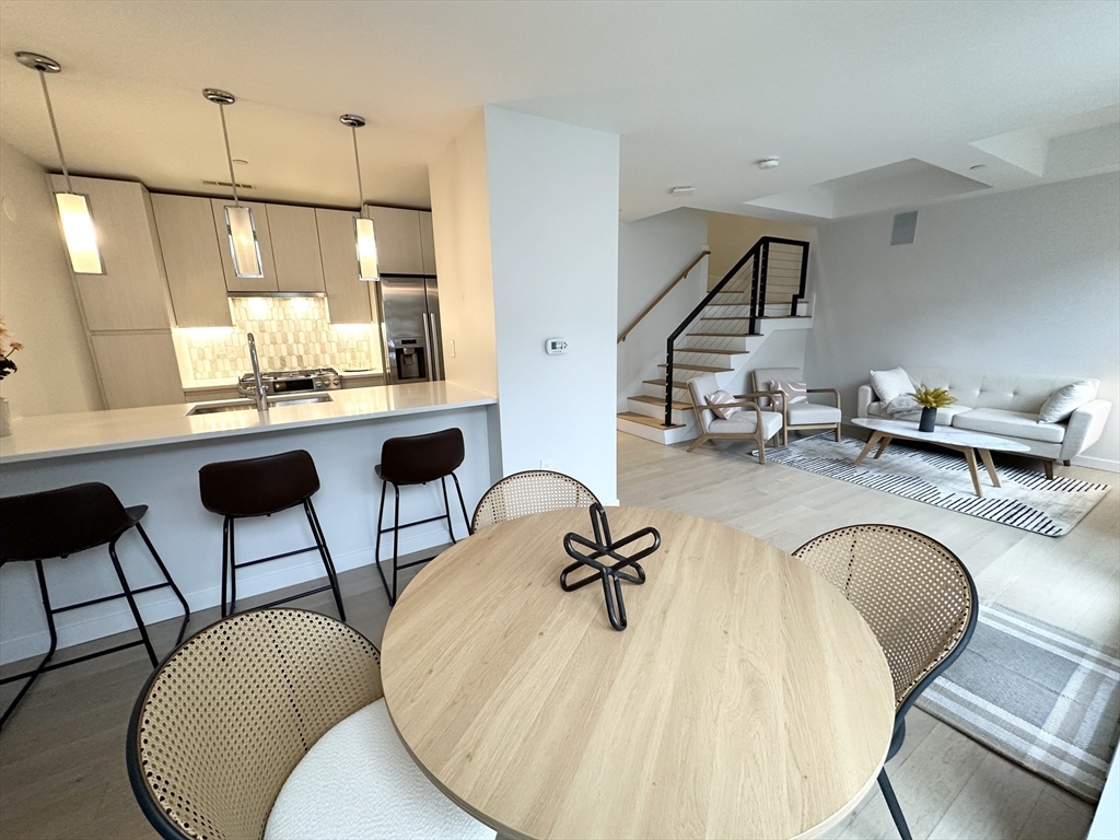 45 W 3rd St, South Boston