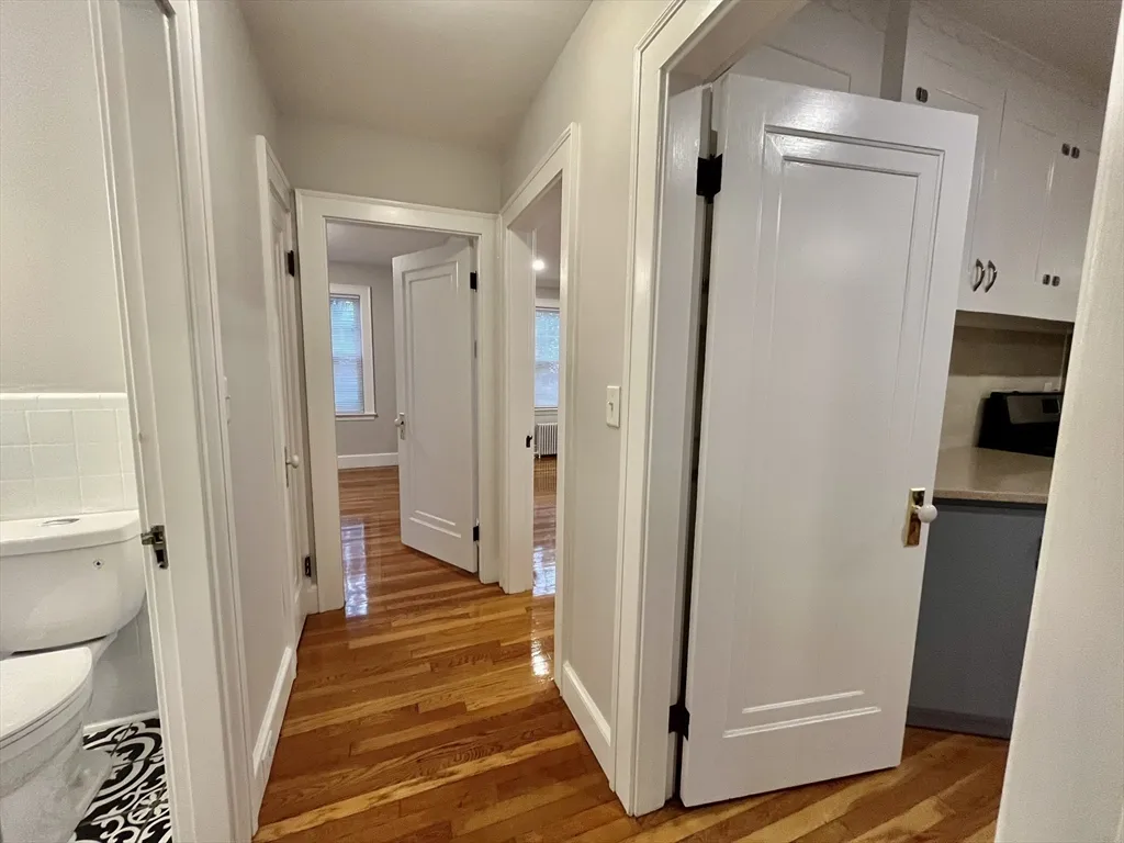 94 Glendale Rd, Quincy