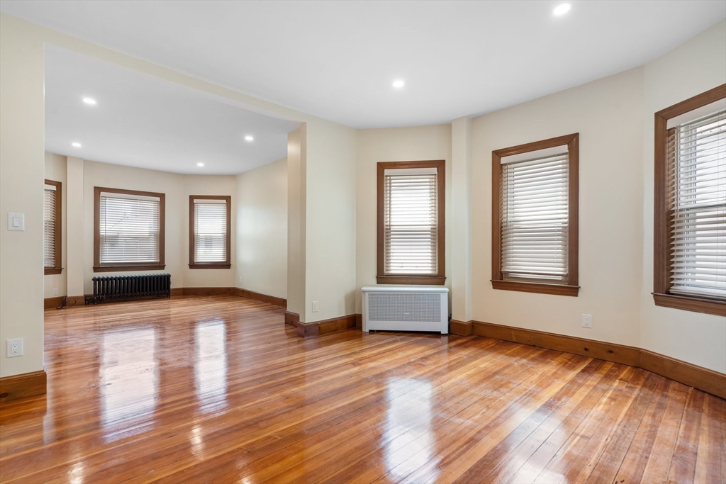 62 Vernal St, Everett