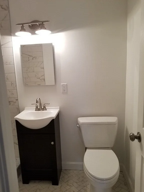 65 E India, Waterfront