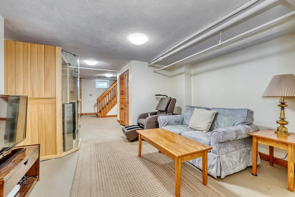 46 Goss Ave, Melrose