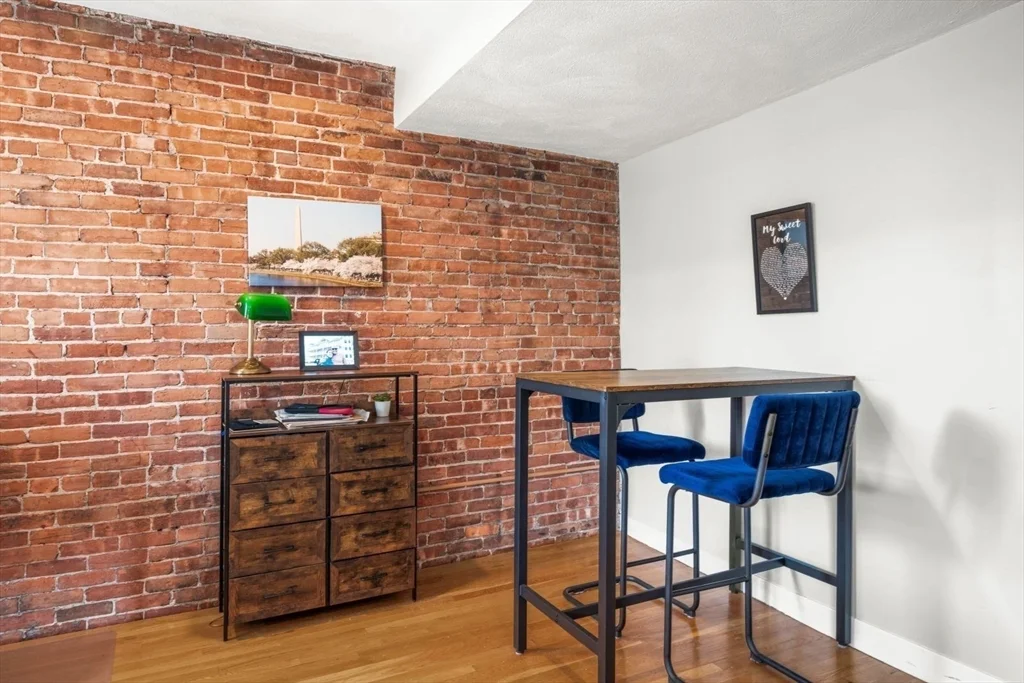 277 Shawmut Ave, South End