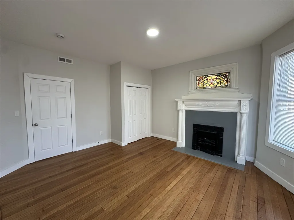 34-36 Abbotsfield St, Roxbury