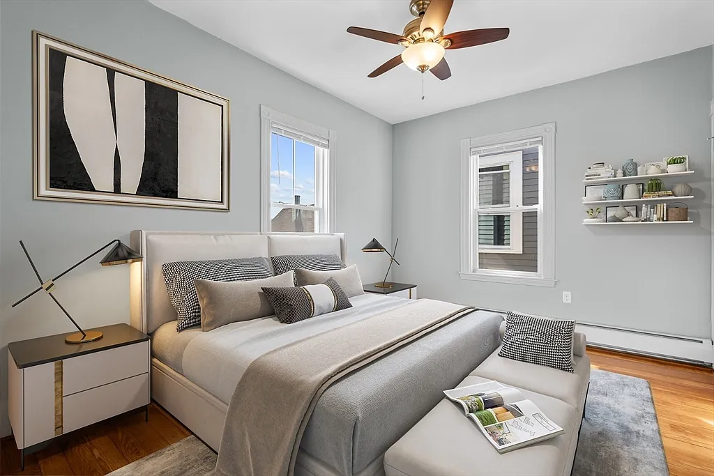 11 Woodlawn St, Jamaica Plain