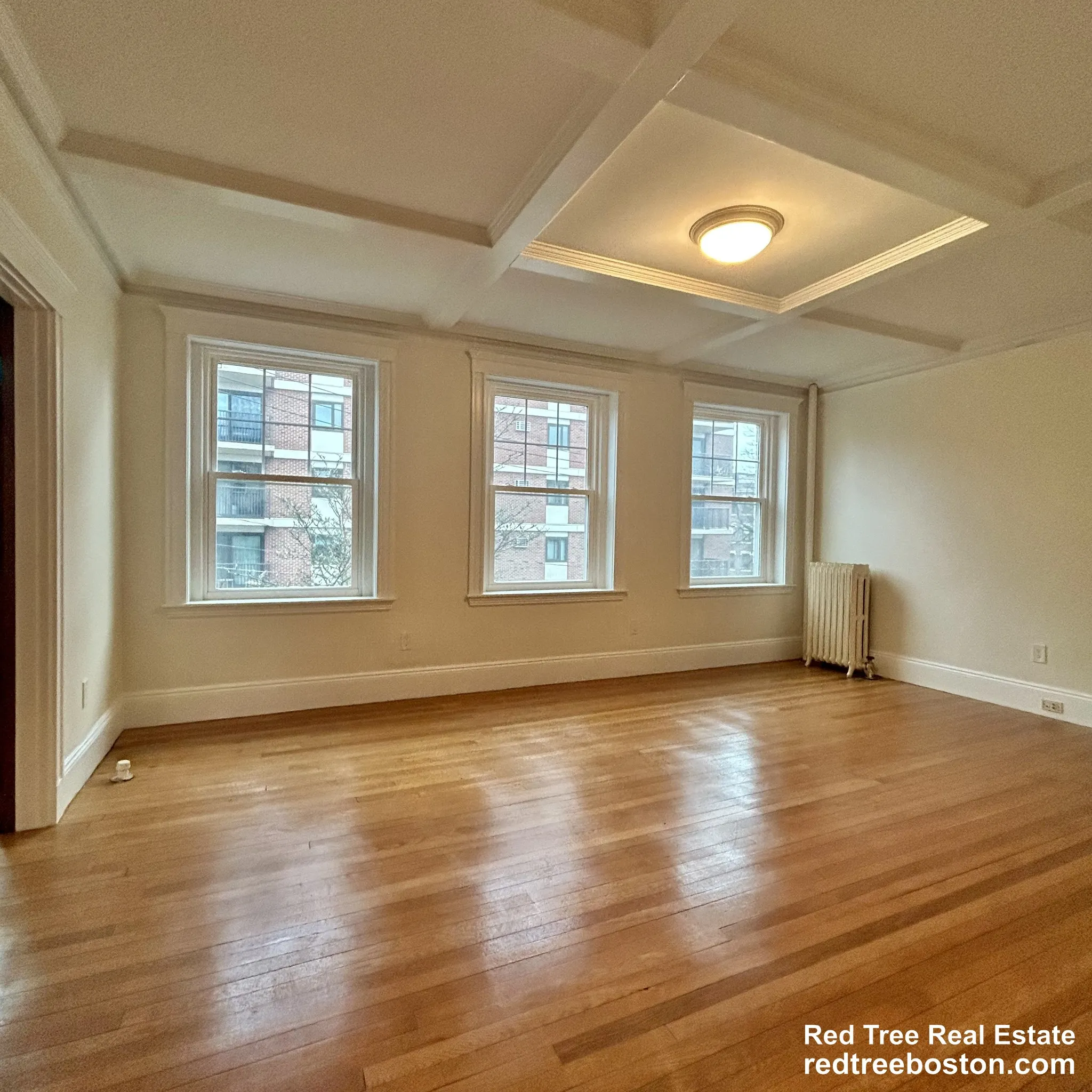 10 Dwight St, North Brookline