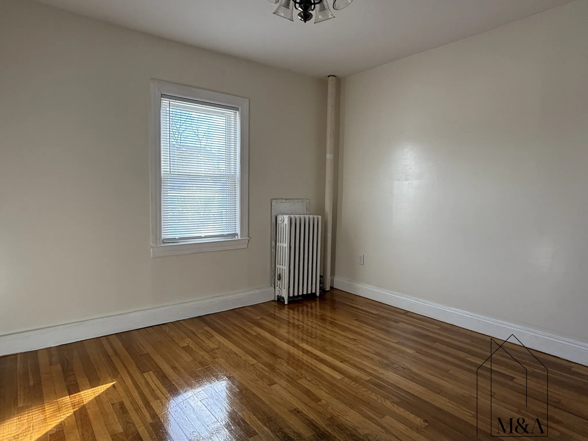 78 Glendower Rd, Roslindale