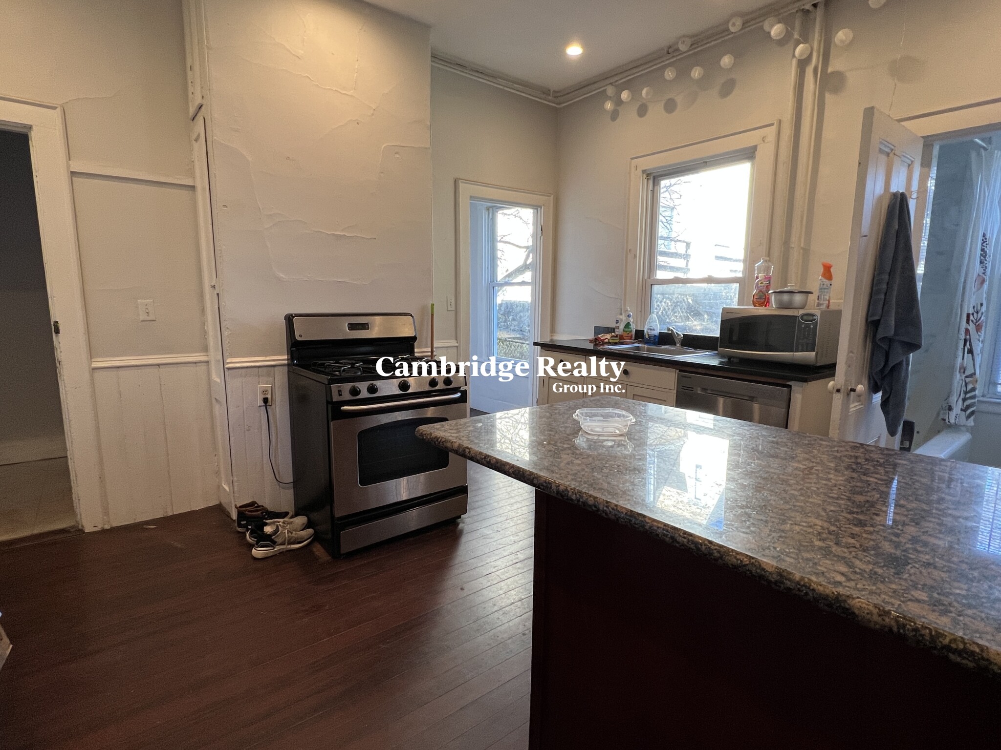 76 Curtis St, West Somerville