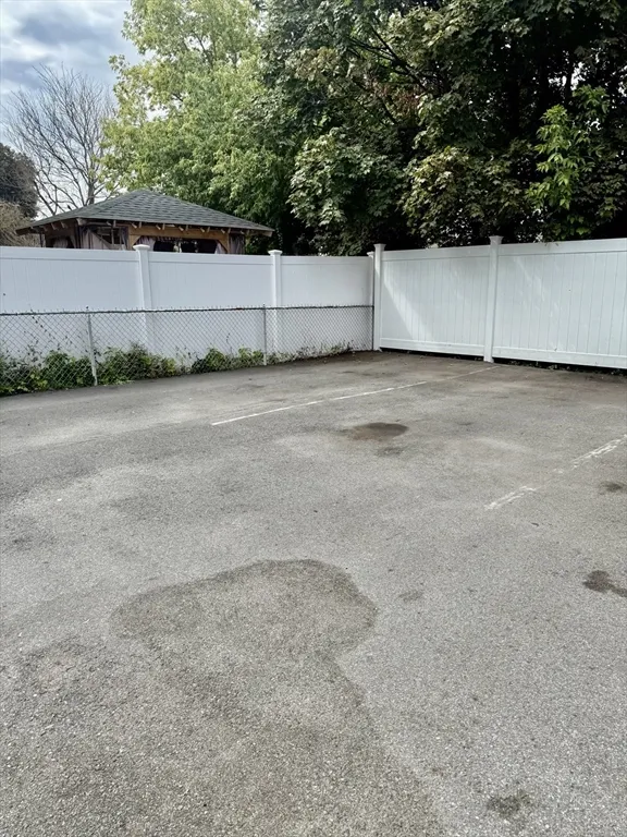 9 Newhall St, Lowell