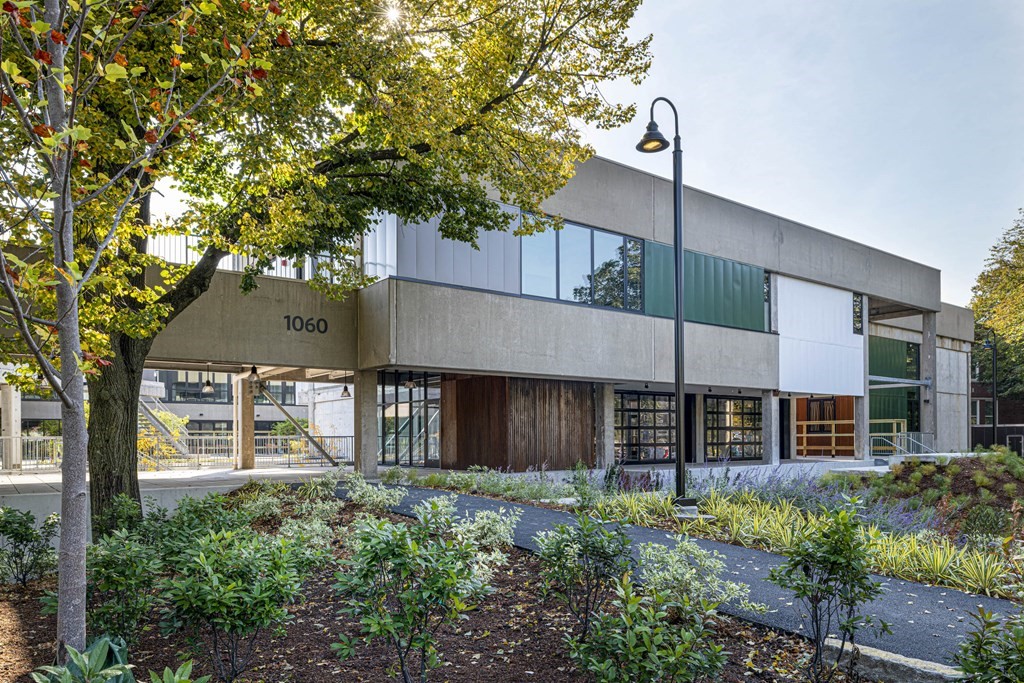 1060 Broadway, Teele Square